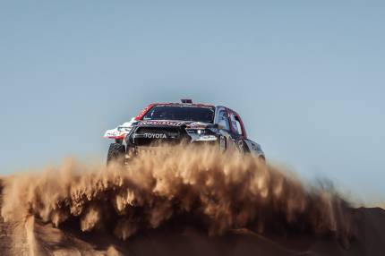 TOYOTA GAZOO Racing liderem Rajdu Dakar 2022